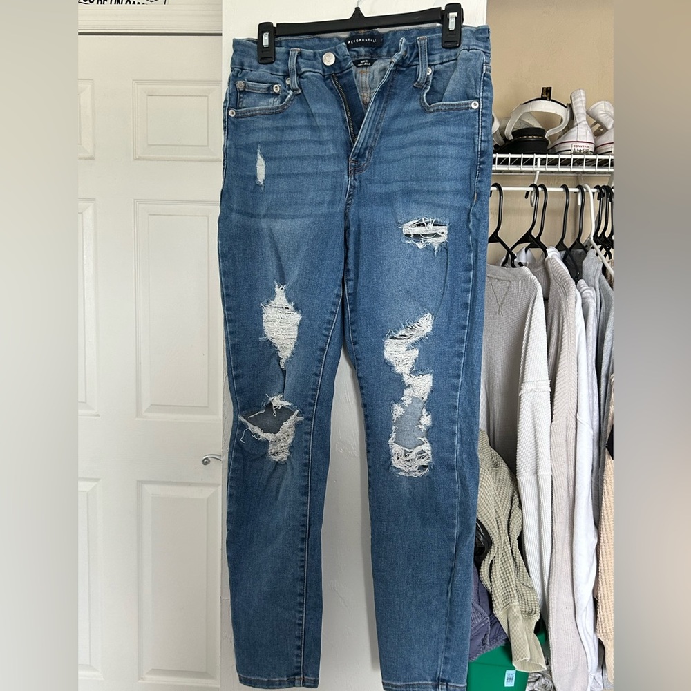ripped skinny jeans